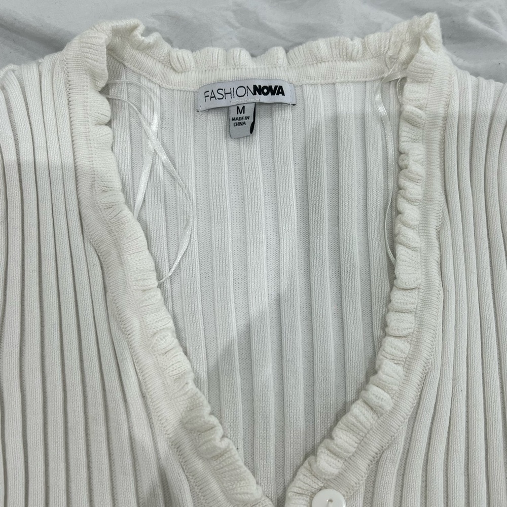 White croped top - Picture 2 of 2